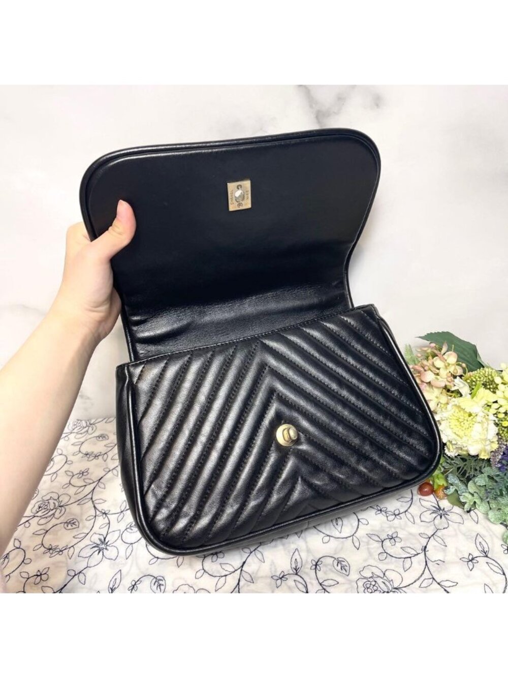 Chanel 2-Way Chevron Chain Shoulder Bag - Picture 8 of 15